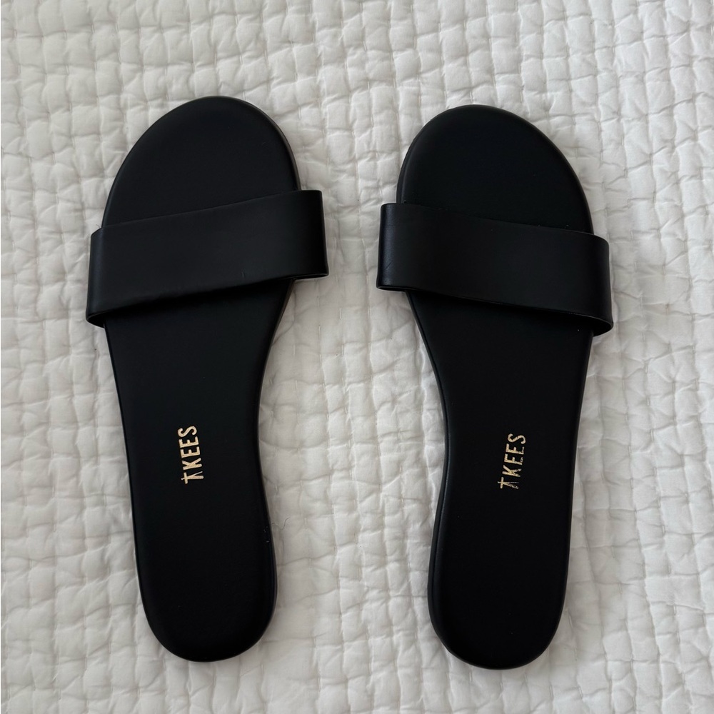 TKEES Black Leather Slide Sandals for Women - 6 New without box